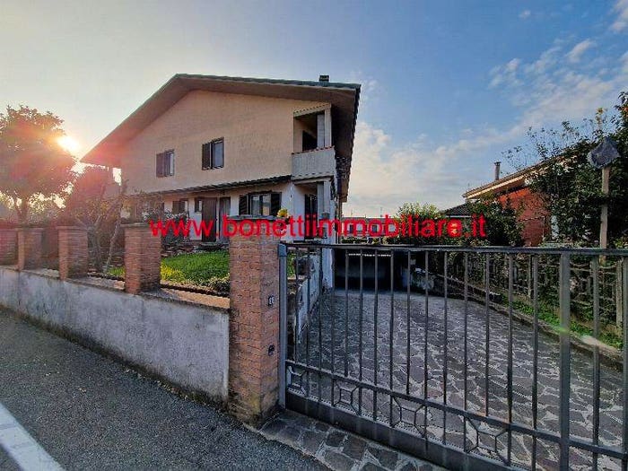 Casa trilocale in vendita in Bottaiano, Ricengo