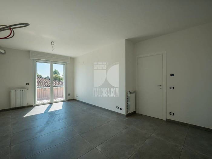 Appartamento trilocale in vendita in Via Pisacane, Eremo, Curtatone