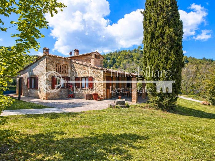 Casa con 6 locali in vendita in Via della Fonte, Centro, Chianni