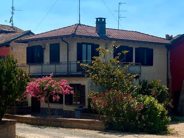 Casa con 5 locali in vendita in Centro, Casteggio