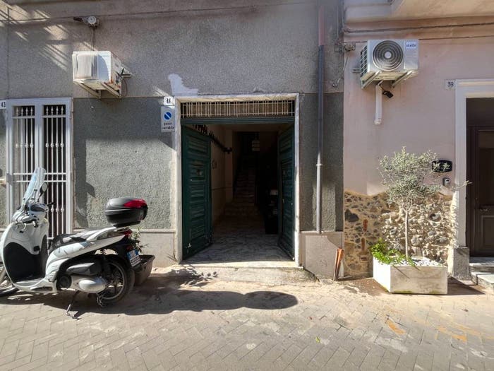 Casa con 6 locali in vendita in Via Pace, Centro, Riposto