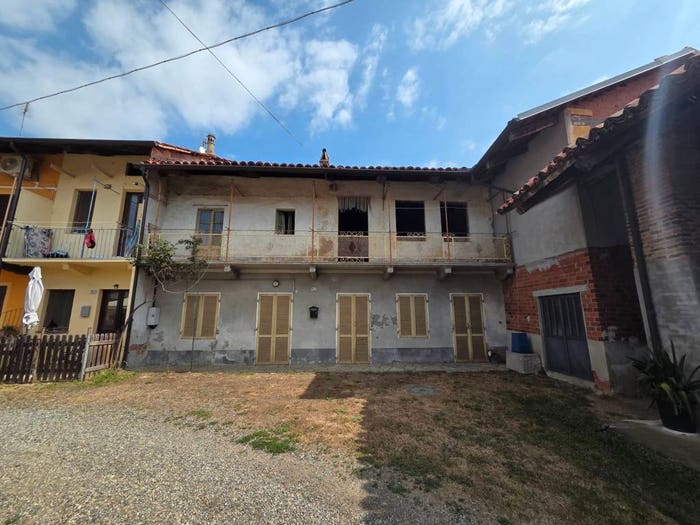 Casa con 5 locali in vendita in via San Maurizio, San Francesco al Campo