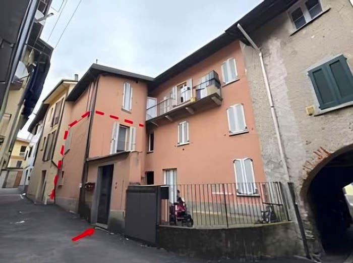 Appartamento bilocale in vendita in Via del Portico, Valmadrera