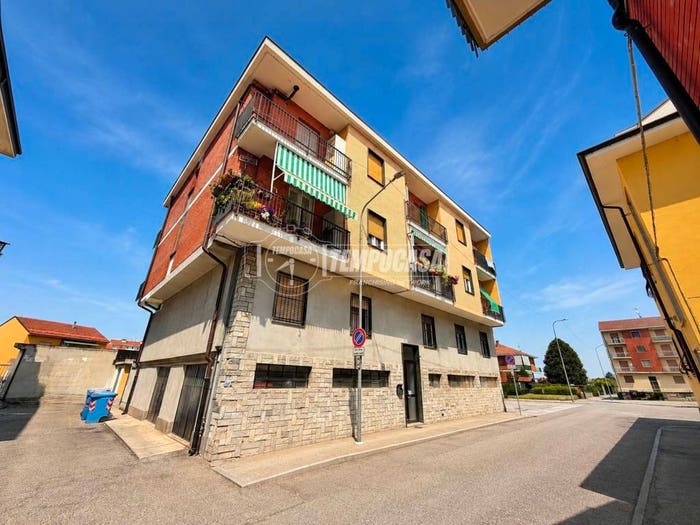 Appartamento quadrilocale in vendita in Via Bersezio Vittorio, Nichelino