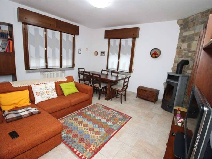 Appartamento con 6 locali in vendita in Roteglia, Castellarano