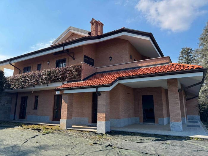 Appartamento con 6 locali in vendita in Via Maria Cristina, Pino Torinese