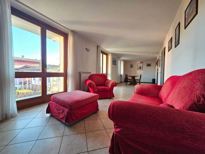 Appartamento trilocale in vendita in Via Vittorio Emanuele II, Casnigo