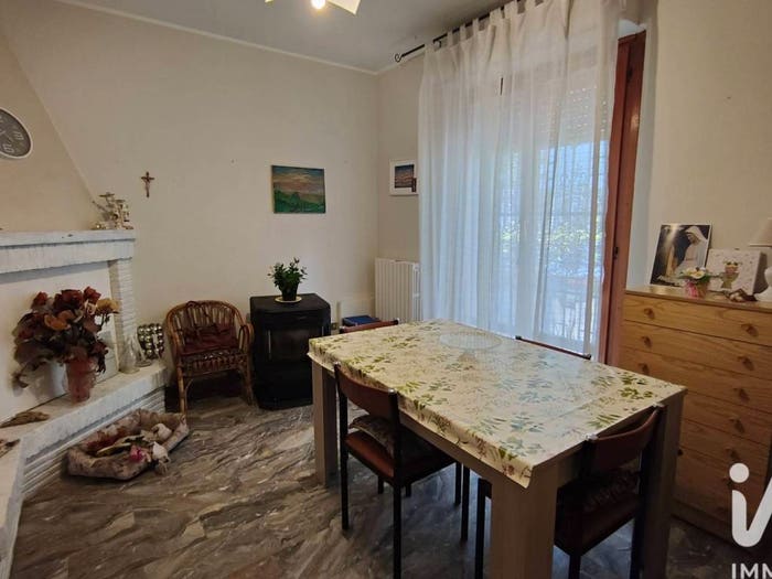 Appartamento con 5 locali in vendita in Via Lottizzazione Colle, Centro, Montalto delle Marche