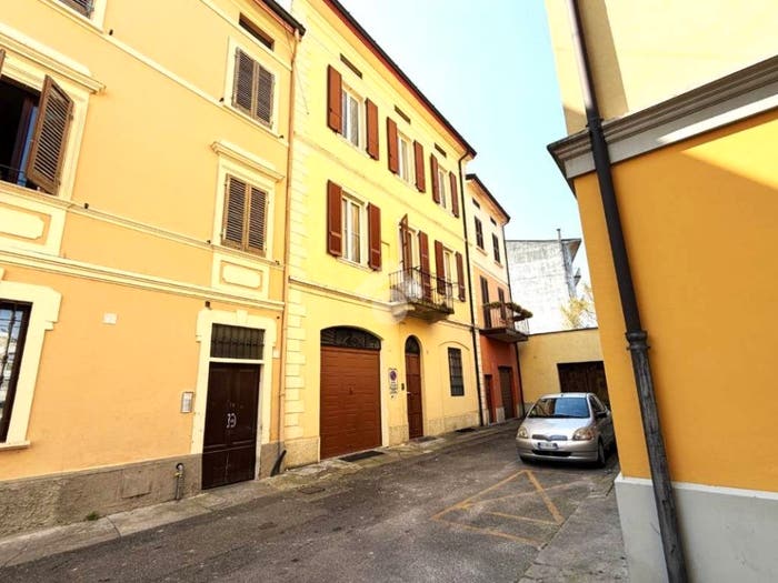 Casa con 6 locali in vendita in Via Carso, Via Dante, Cremona