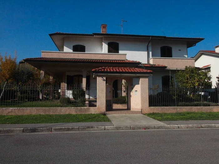 Casa con 5 locali in vendita in Via Casanova, Melzo