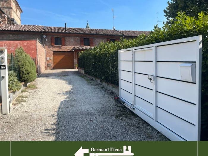 Casa quadrilocale in vendita in Via Antonio Maria Molossi, Centro, Casalmaggiore