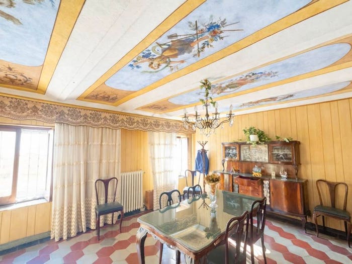 Casa con 6 locali in vendita in Via Serra Riondino, Mongardino