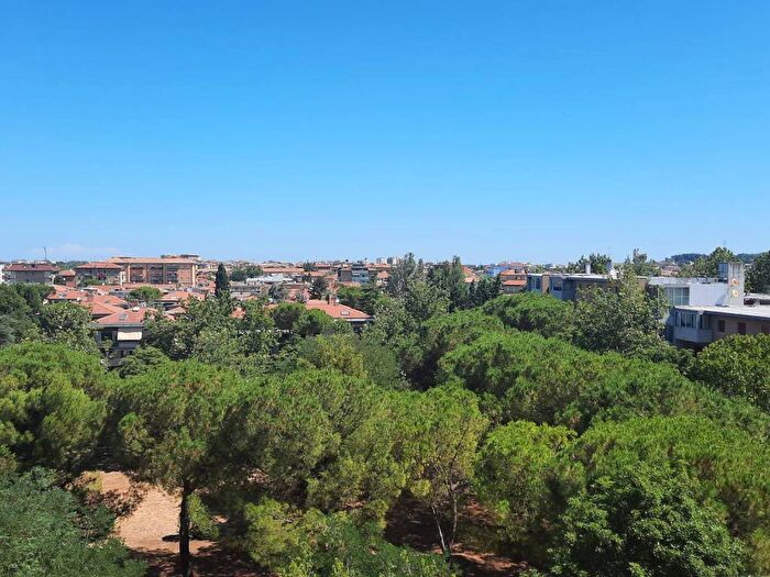 Appartamento con 5 locali in vendita in Pantano, Pesaro