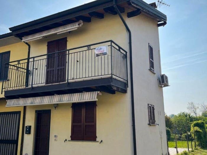 Appartamento bilocale in vendita in Via Giuseppe Garibaldi, Centro, Chignolo Po