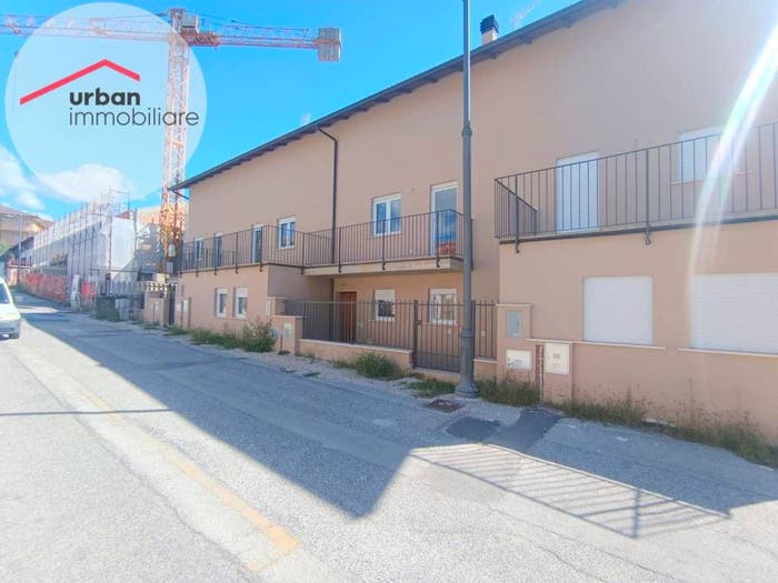 Casa con 6 locali in vendita in Via Asmara, Santa Barbara San Sisto, L'Aquila