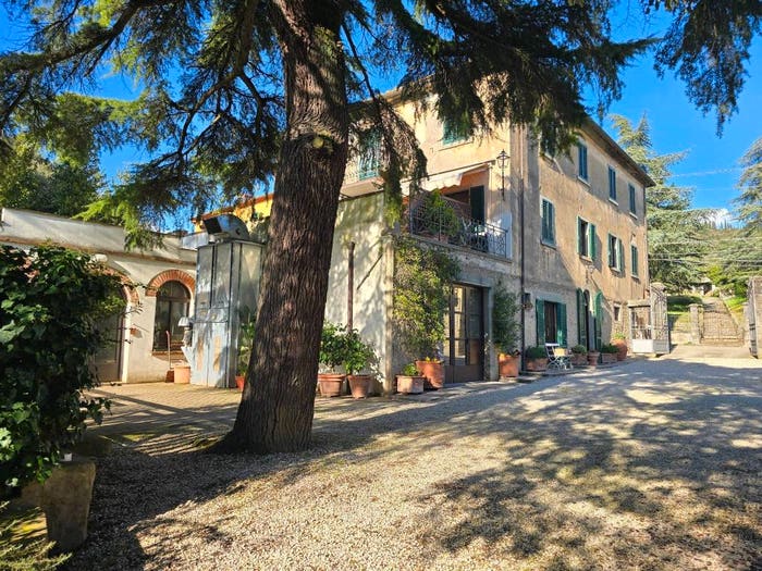 Casa con 6 locali in vendita in Località Riccio, Cortona