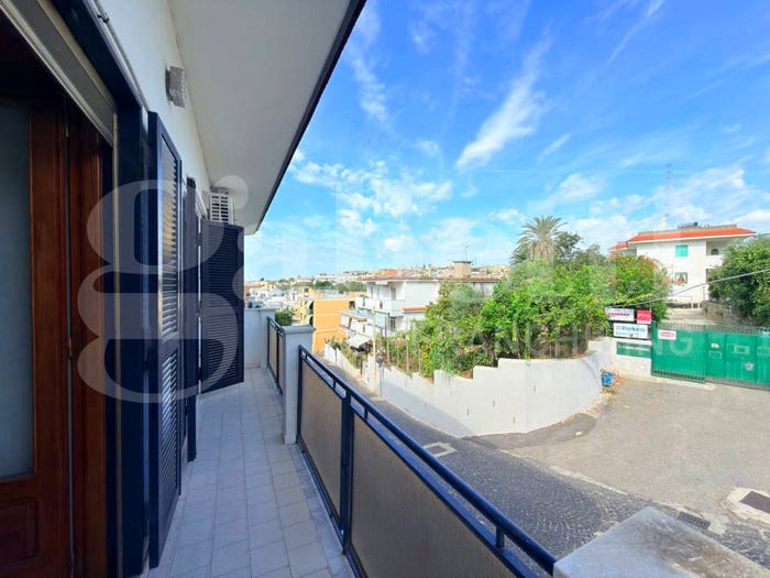 Appartamento con 5 locali in vendita in Via Le Croci, Monte di Procida
