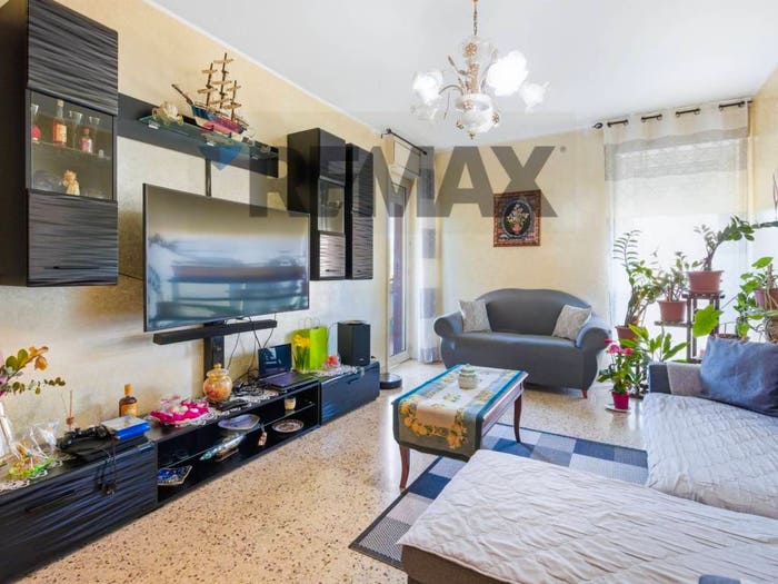 Appartamento con 5 locali in vendita in via Calatabiano Pasteria, Calatabiano