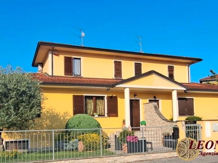Casa con 6 locali in vendita in Via dei Peschi, Centro, Villafranca in Lunigiana