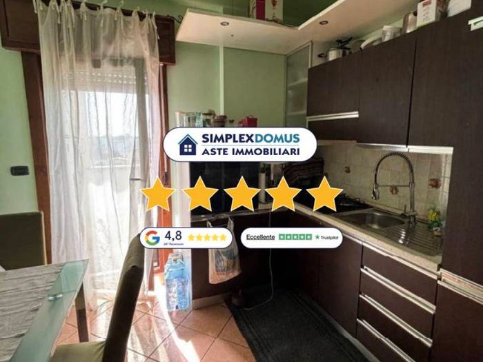 Appartamento trilocale in vendita in Piazzetta Lucio Battisti, Rudiae Casermette, Lecce