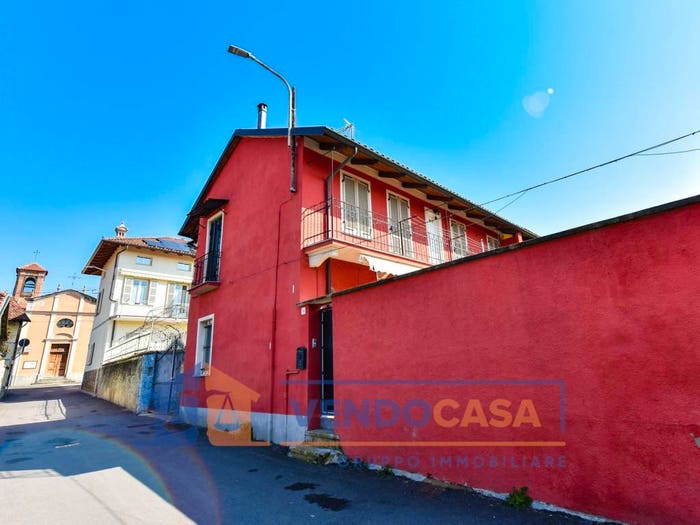 Casa quadrilocale in vendita in Via Duca d'Aosta, Moriondo Maiole, Moncalieri