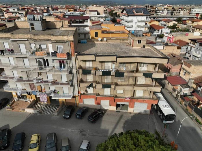 Appartamento con 6 locali in vendita in via venezia, Centro, Gela