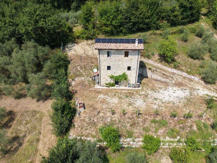 Casa con 5 locali in vendita in Via Macello, Gallinaro