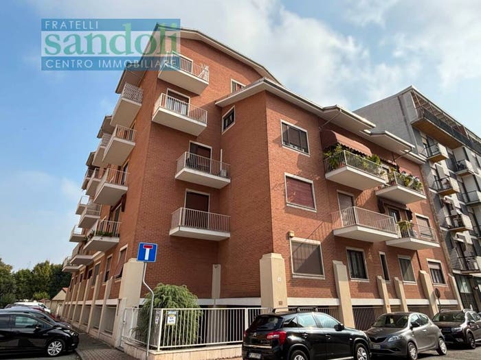 Appartamento trilocale in vendita in Corso Duca degli Abruzzi, Semicentro, Vercelli