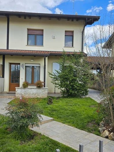 Casa con 6 locali in vendita in Via Giovanni Marinelli, Castions di Strada