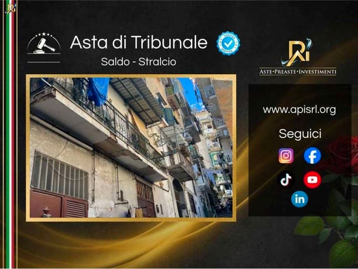 Appartamento con 6 locali in vendita in Gradini Cinesi, Sanità, Napoli