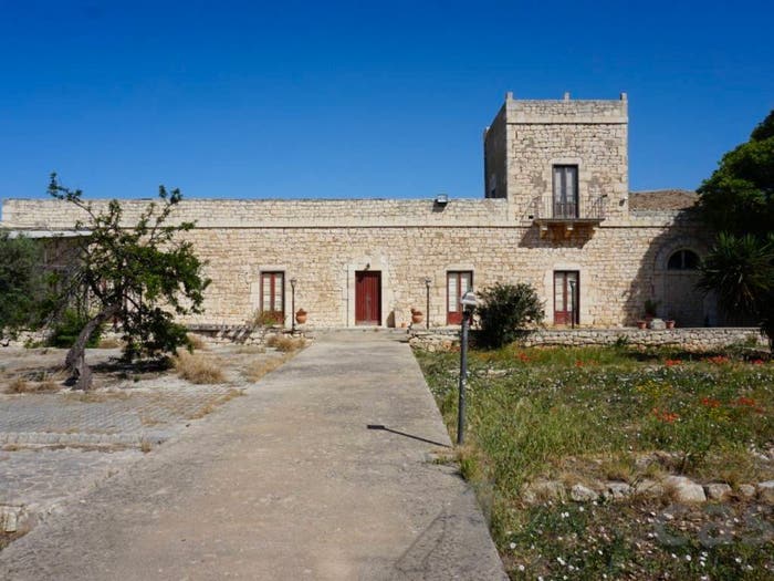 Casa con 6 locali in vendita in Zappulla, Modica