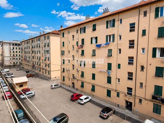 Appartamento trilocale in vendita in Via Walter Fillak, Sampierdarena, Genova