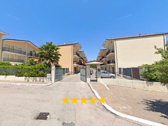 Appartamento con 6 locali in vendita in via Urbe, Centro, Cerignola
