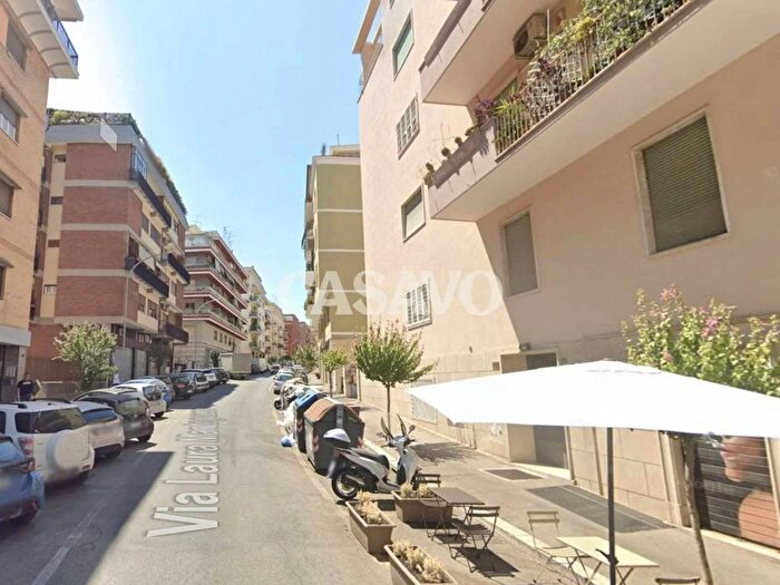 Appartamento trilocale in vendita in Via Laura Mantegazza, Monteverde Nuovo, Roma