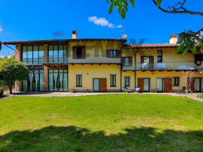 Casa con 6 locali in vendita in Loreto, Bergamo