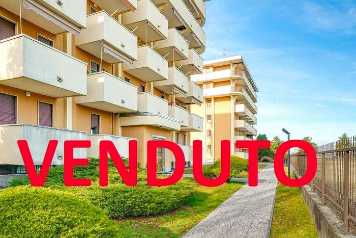 Appartamento trilocale in vendita in Viale Stelvio, Ospedale, Busto Arsizio