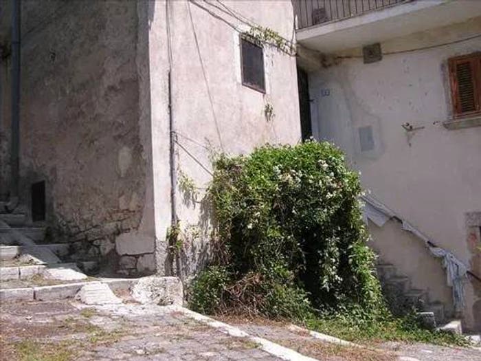 Appartamento quadrilocale in vendita in Montenero Val Cocchiara