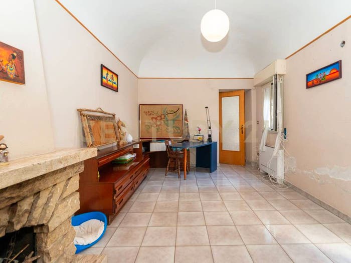 Casa con 6 locali in vendita in Via Sartori, Centro, Giarre