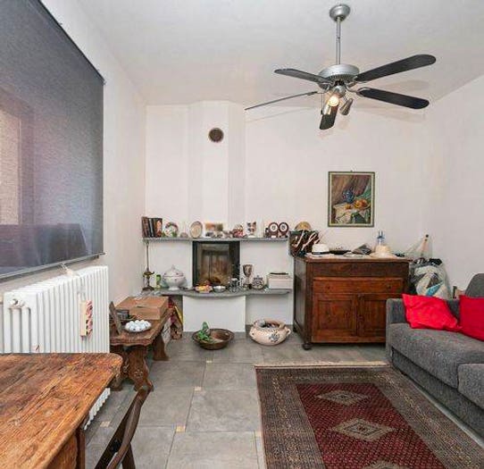 Appartamento trilocale in vendita in Via Garibaldi, Tassarolo