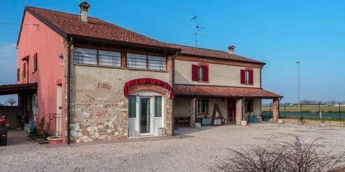 Casa con 6 locali in vendita in Via Busa, Salizzole