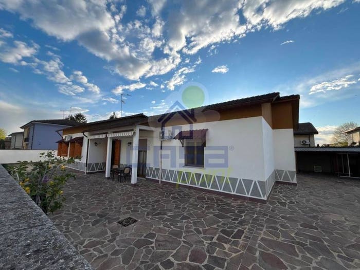 Casa con 6 locali in vendita in via don minzoni, Centro, Rivarolo Mantovano