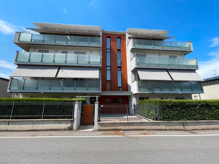 Appartamento trilocale in vendita in Centro, Brembate
