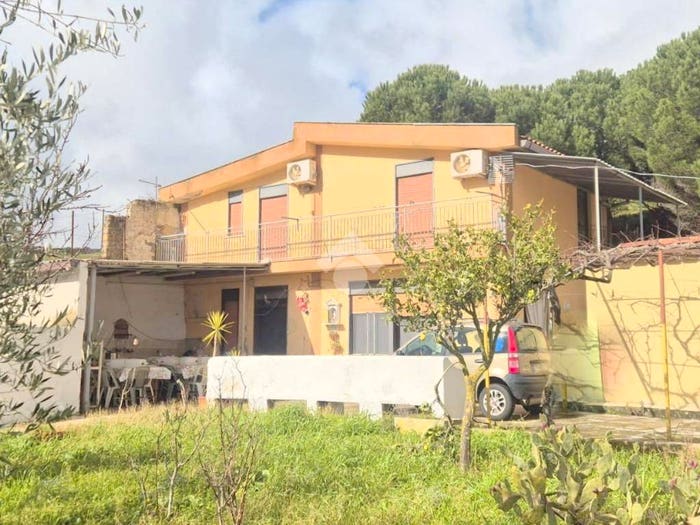 Casa con 6 locali in vendita in Via Esterna Renda, Monreale