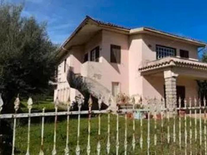 Casa con 5 locali in vendita in Via Tempio, Calangianus