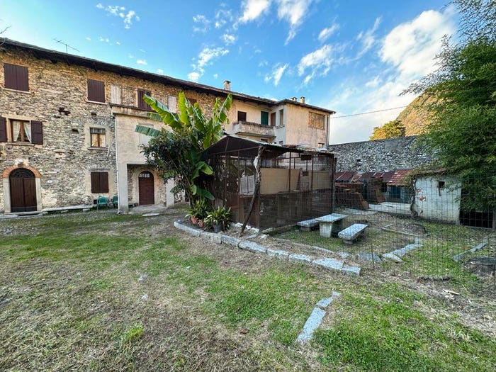 Casa con 5 locali in vendita in Via Piave, Centro, Novate Mezzola