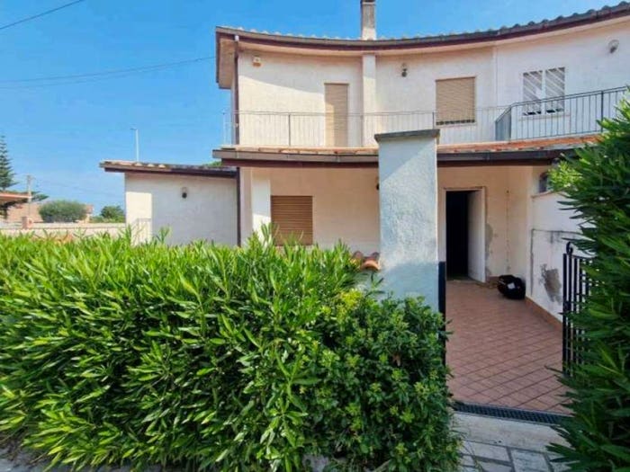 Casa con 6 locali in vendita in Viale Nuova California, Tor San Lorenzo Nuova California, Ardea