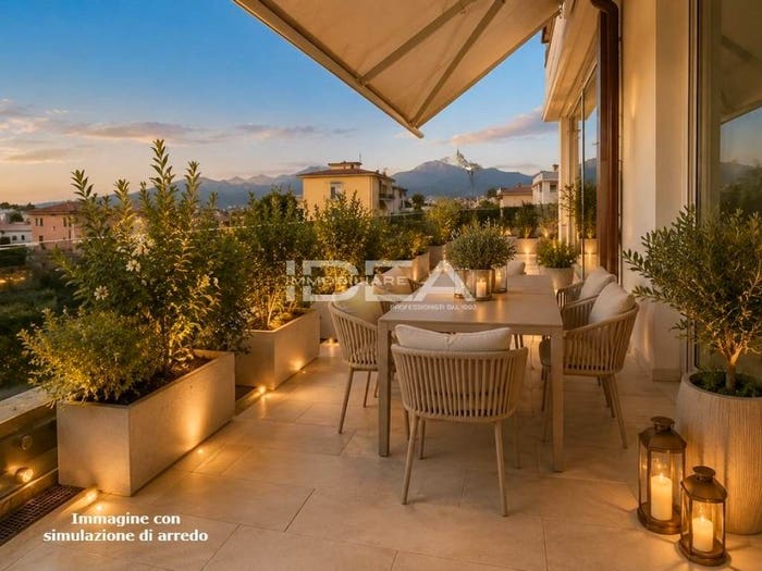 Appartamento con 5 locali in vendita in Via Teresa Bandettini, San Concordio, Lucca