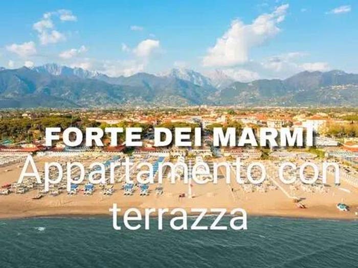 Appartamento quadrilocale in vendita in Via Giovanni Pascoli No Number, Centro, Forte dei Marmi