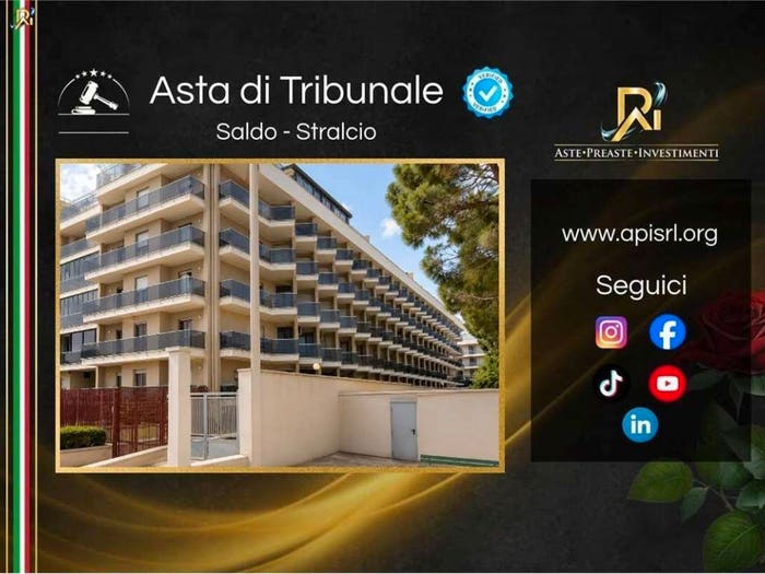 Appartamento con 5 locali in vendita in Lungomare cristoforo colombo, Trani