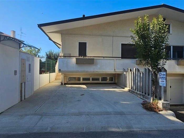 Appartamento con 6 locali in vendita in Contrada Villa Martelli, Centro, Lanciano